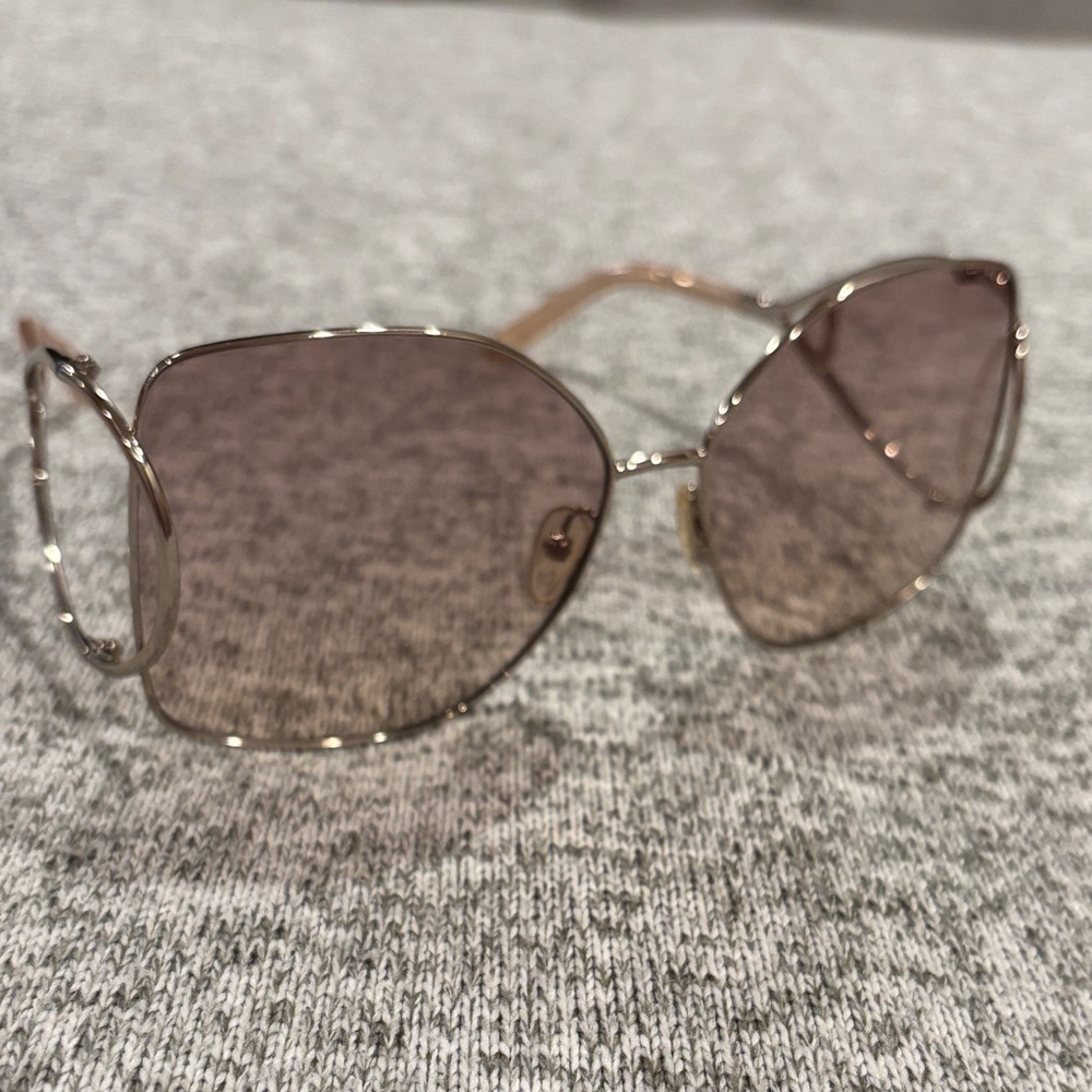 Stylish Gold Sunglasses